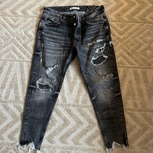 Skinny, distressed, cropped jeans